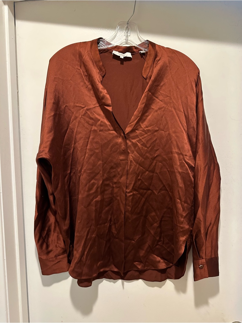 Vince Burnt Orange Satin V-Neck Blouse 100% Silk Size XS